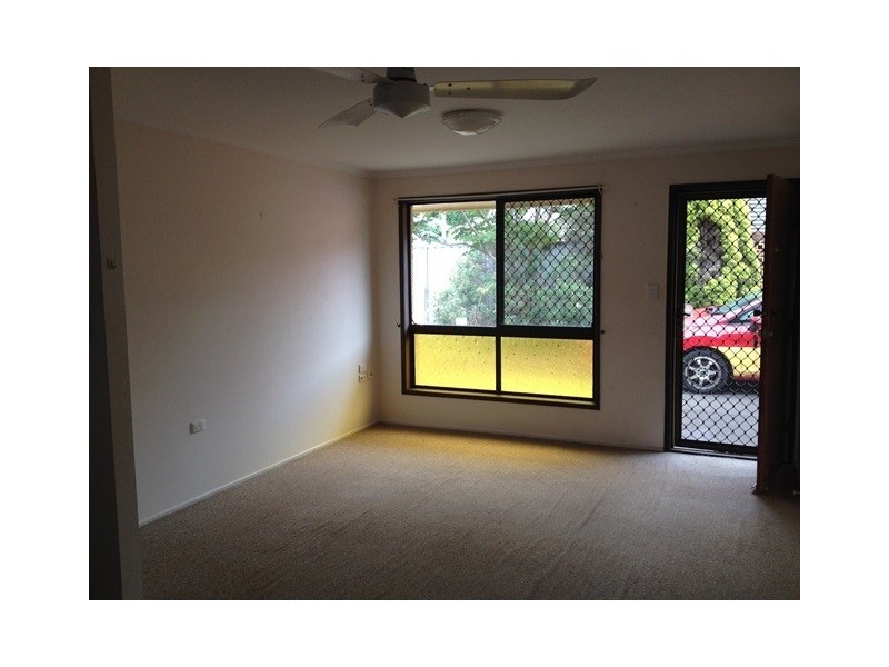 2/21 Tara Street, Wilsonton QLD 4350