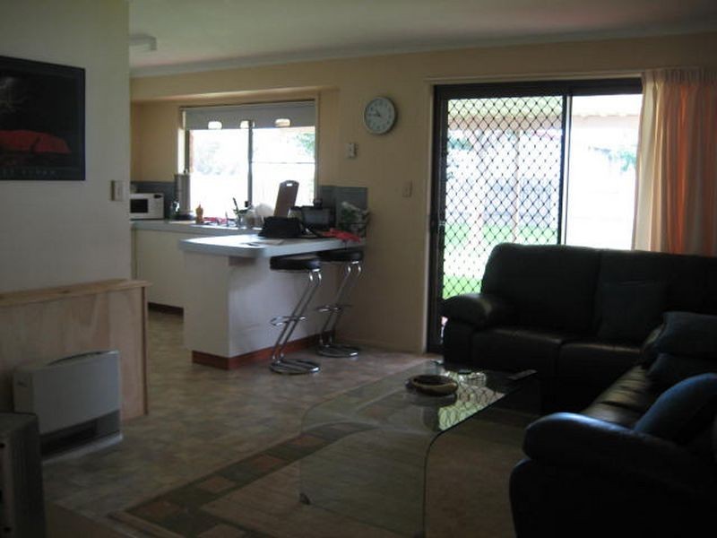 10 Danica Court, Kearneys Spring QLD 4350