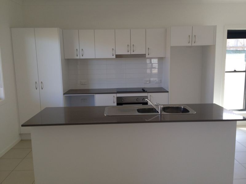 3 Madeleine Court, Glenvale QLD 4350