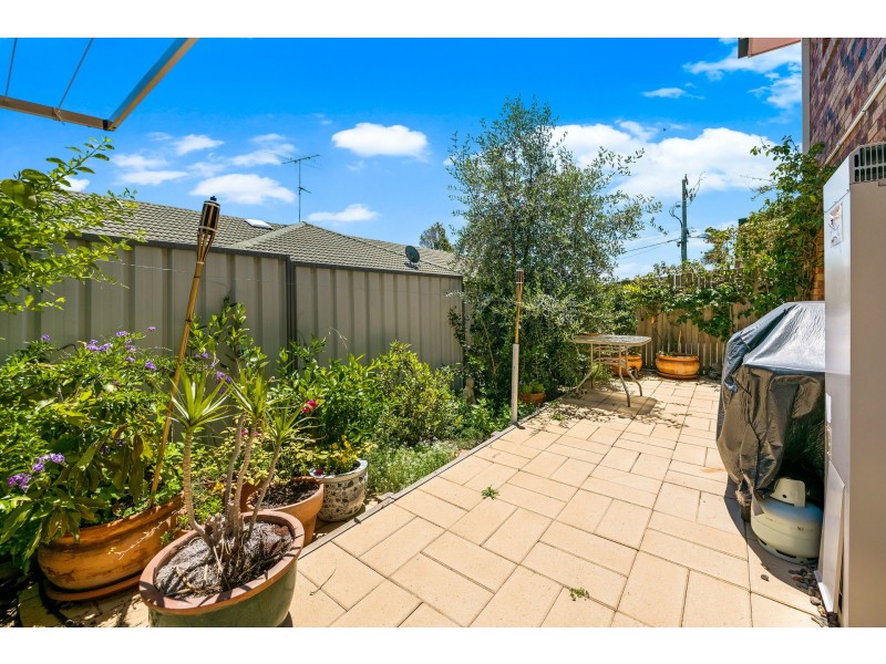 3/240 Spring Street, Kearneys Spring QLD 4350