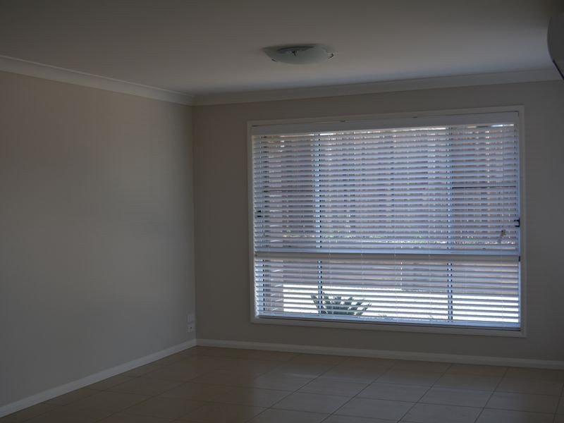 1/57 Holberton Street, Rockville QLD 4350