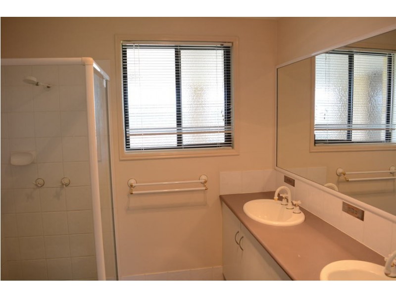 15 Diamantina Drive, Glenvale QLD 4350