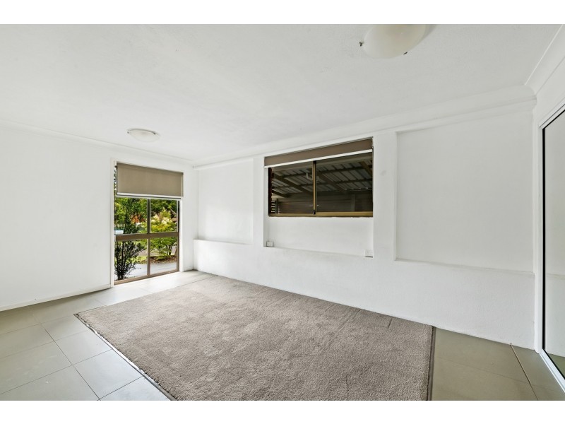 4 Burgundy Street, Wilsonton Heights QLD 4350