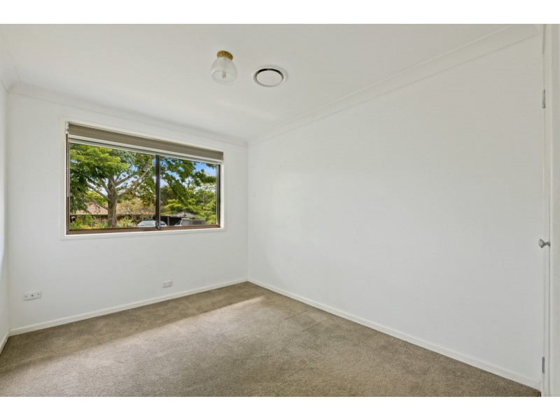 4 Burgundy Street, Wilsonton Heights QLD 4350