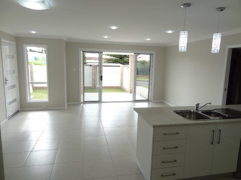 1/2 Beh Street, Harristown QLD 4350