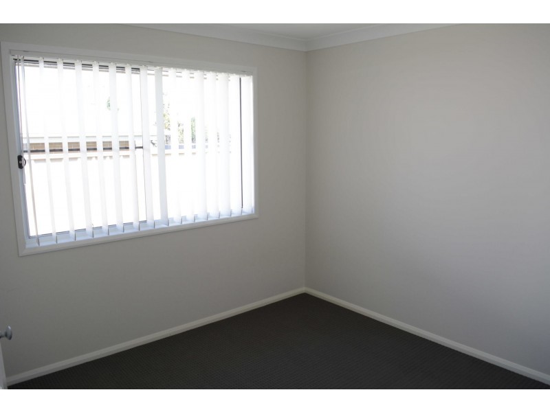 1/15 Grandslam Street, Glenvale QLD 4350