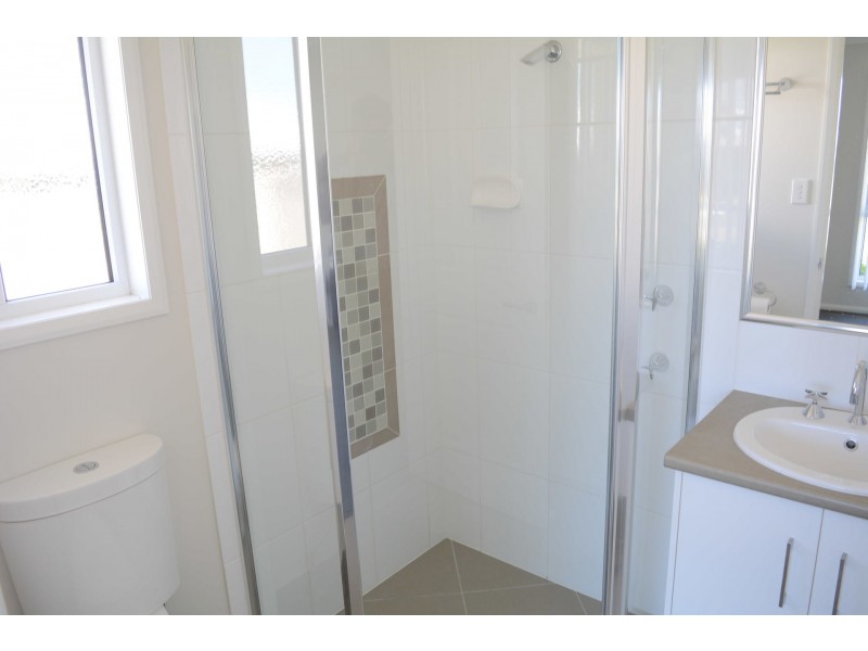 1/15 Grandslam Street, Glenvale QLD 4350