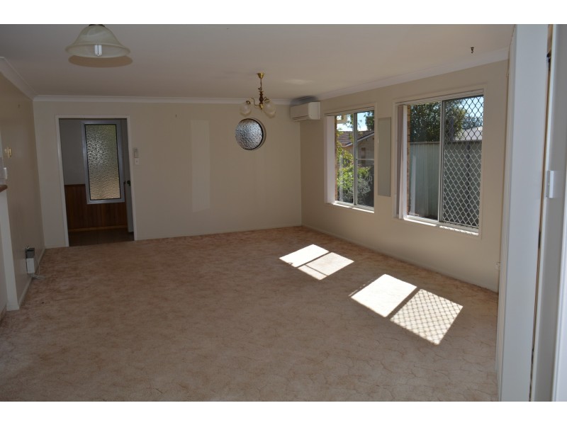 1/8 Camellia Court, Darling Heights QLD 4350