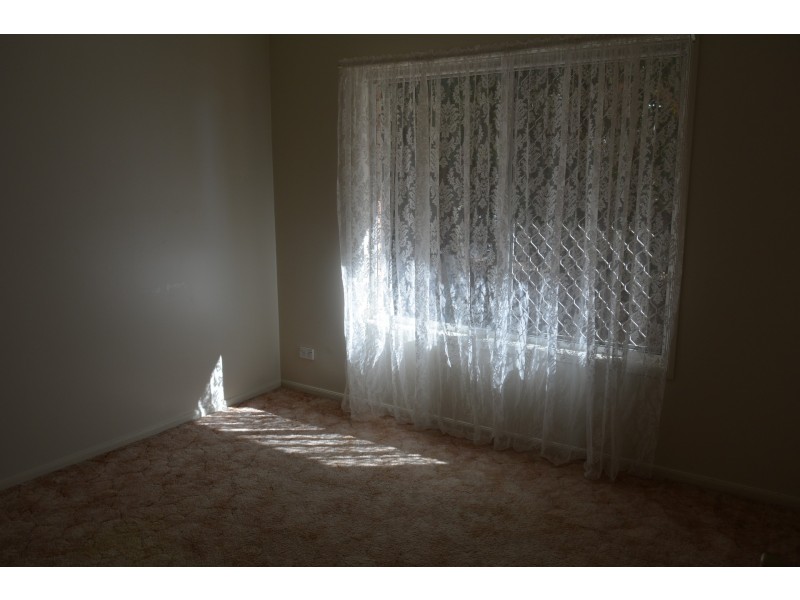 1/8 Camellia Court, Darling Heights QLD 4350