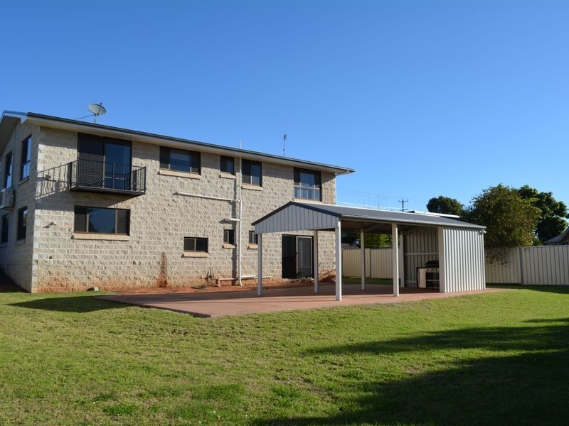 4/459 Alderley Street, Harristown QLD 4350