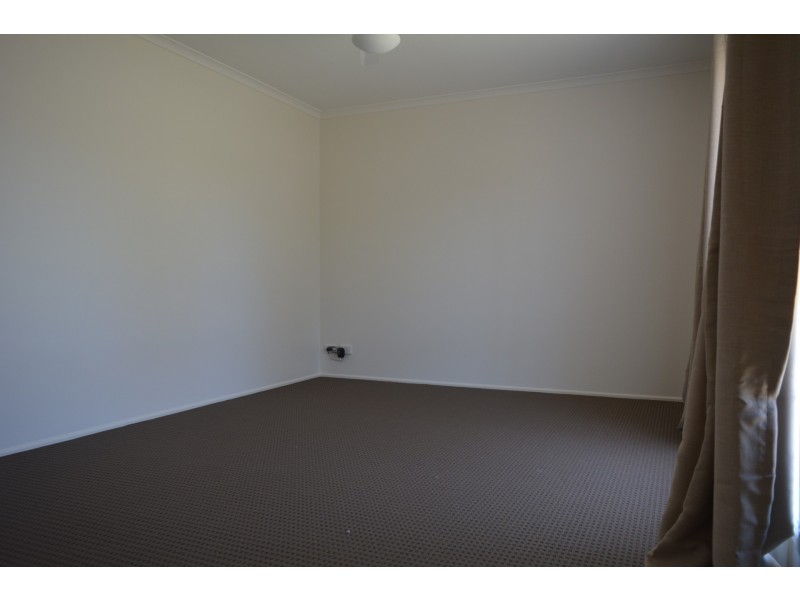 38 Brigalow Street, Newtown QLD 4350