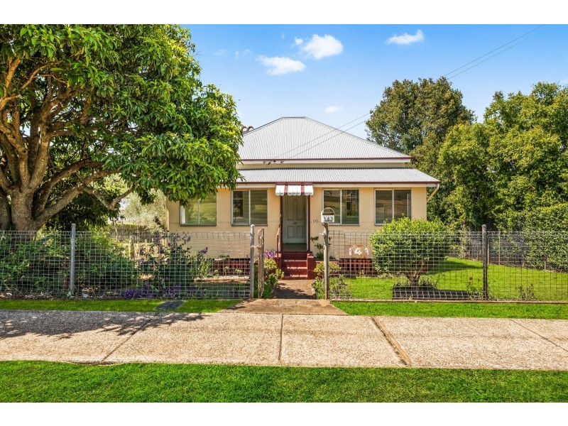 143 Perth Street, South Toowoomba QLD 4350
