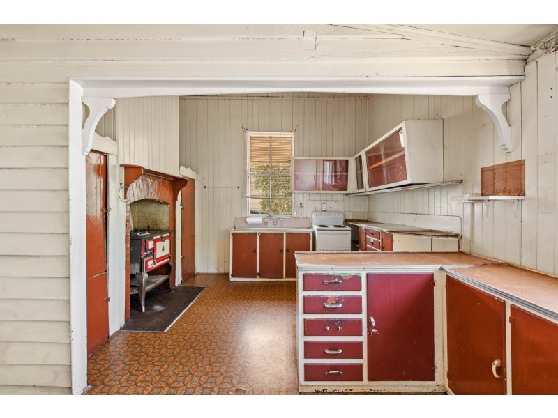 143 Perth Street, South Toowoomba QLD 4350