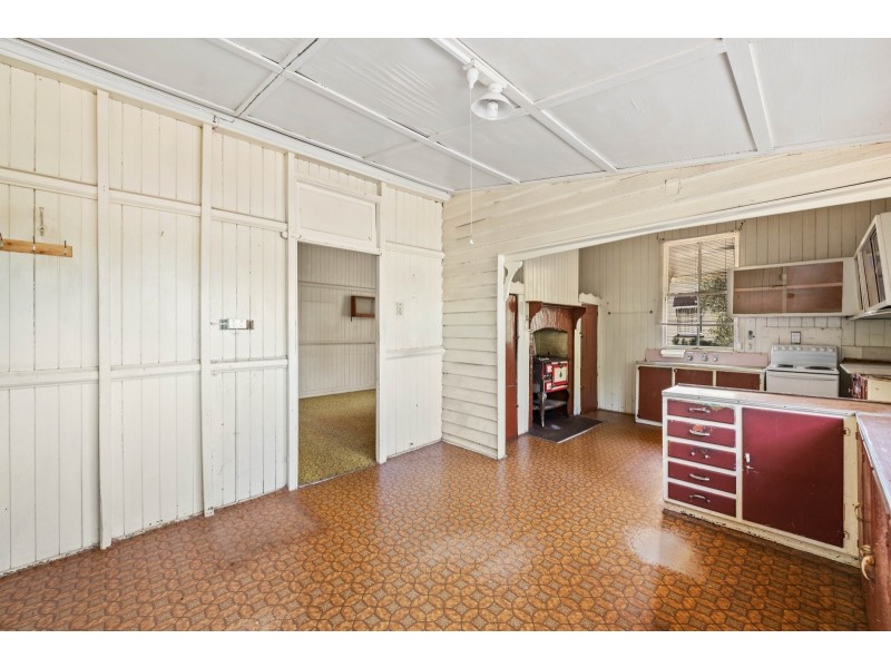 143 Perth Street, South Toowoomba QLD 4350