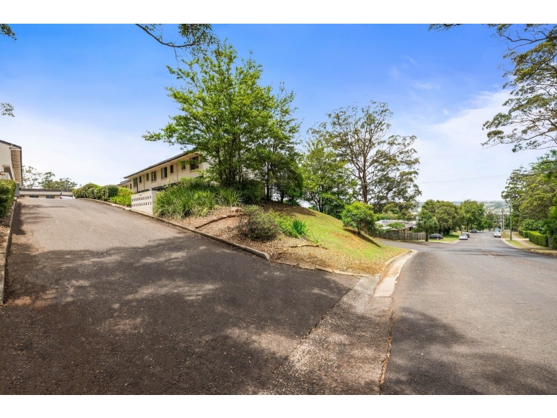 31/2 Benjamin Street, Mount Lofty QLD 4350