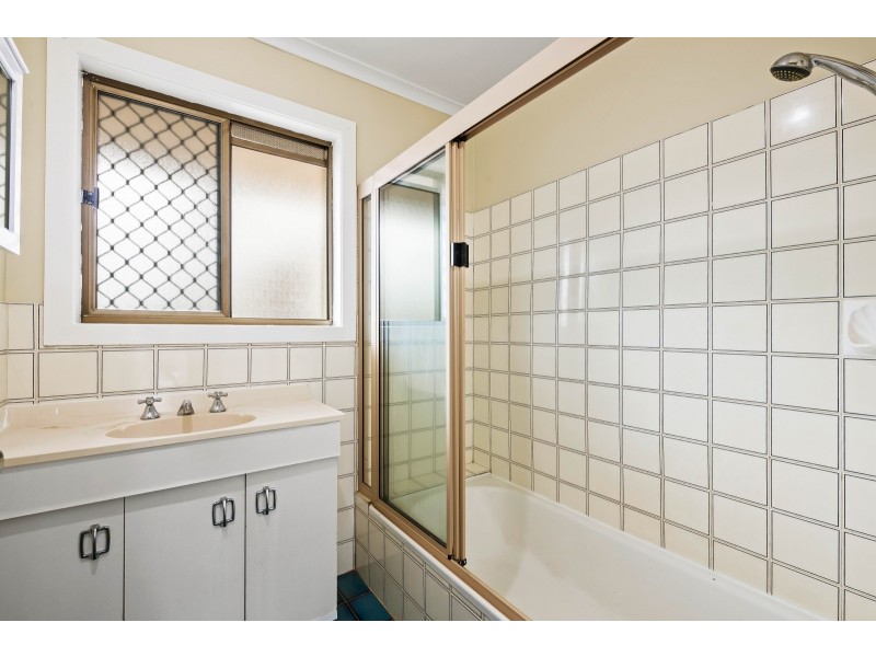 31/2 Benjamin Street, Mount Lofty QLD 4350