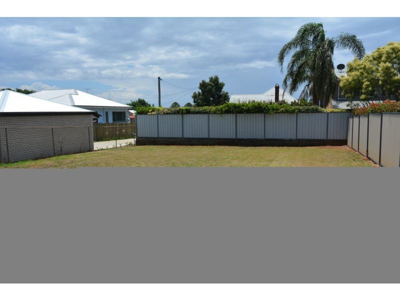 1/169 Perth Street, South Toowoomba QLD 4350