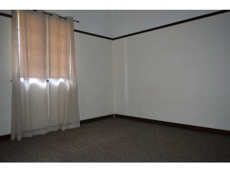 181 Campbell Street, Newtown QLD 4350