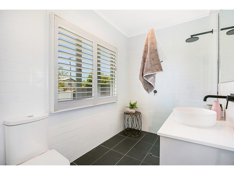 15a Northland Street, Newtown QLD 4350