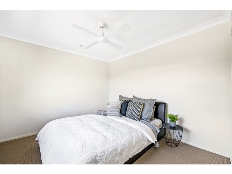 2/23 West Street, Newtown QLD 4350