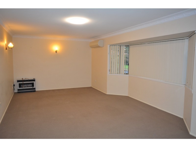 12 Ballin Drive, Centenary Heights QLD 4350