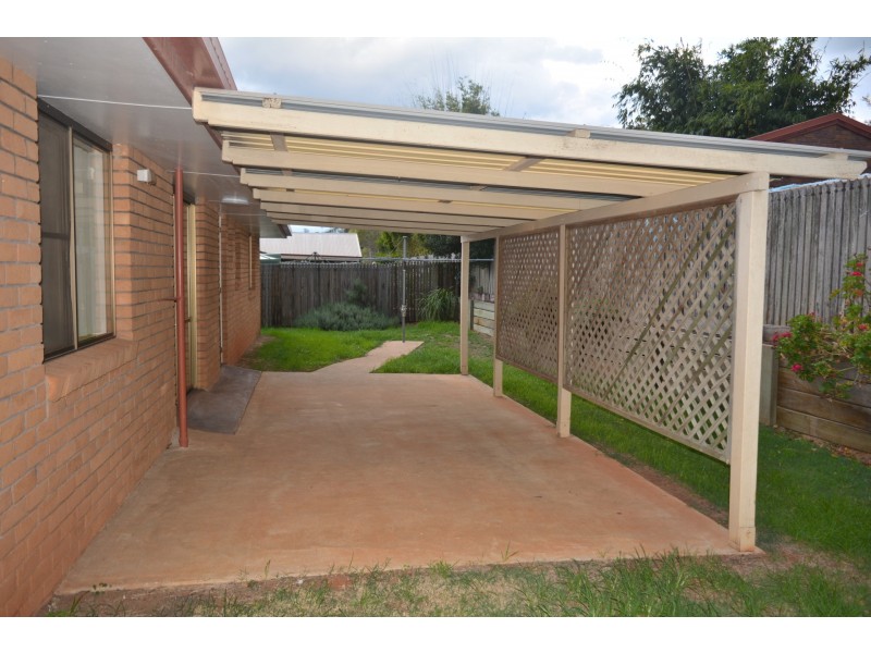 12 Ballin Drive, Centenary Heights QLD 4350
