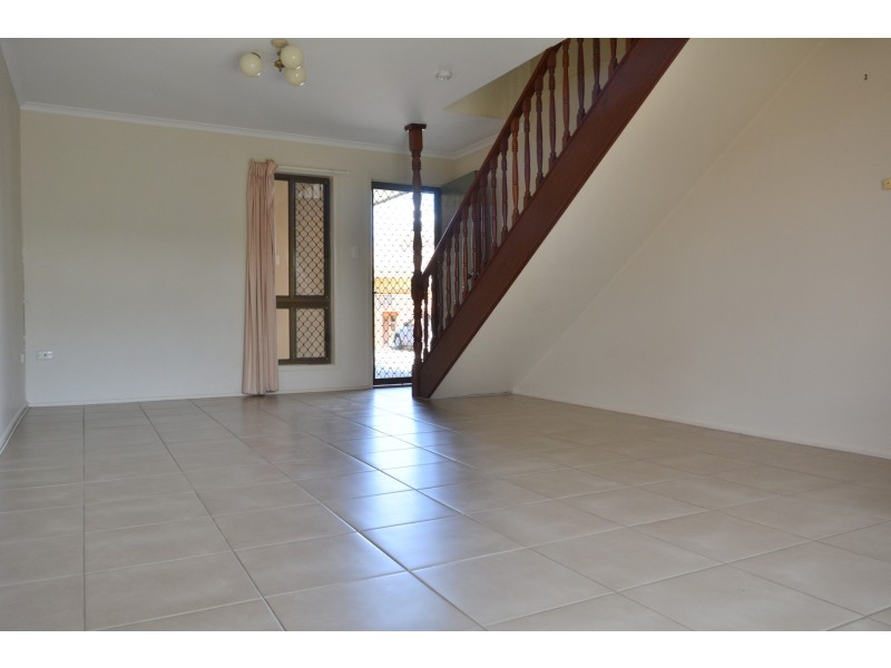 11/369 Margaret Street, Newtown QLD 4350