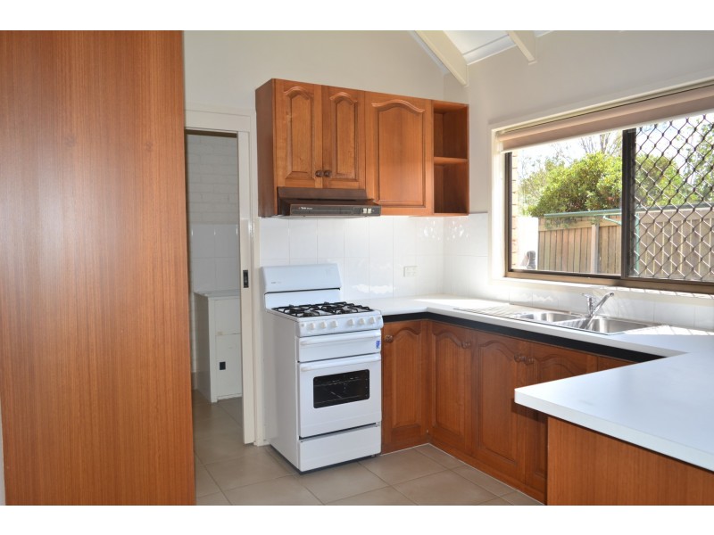 11/369 Margaret Street, Newtown QLD 4350