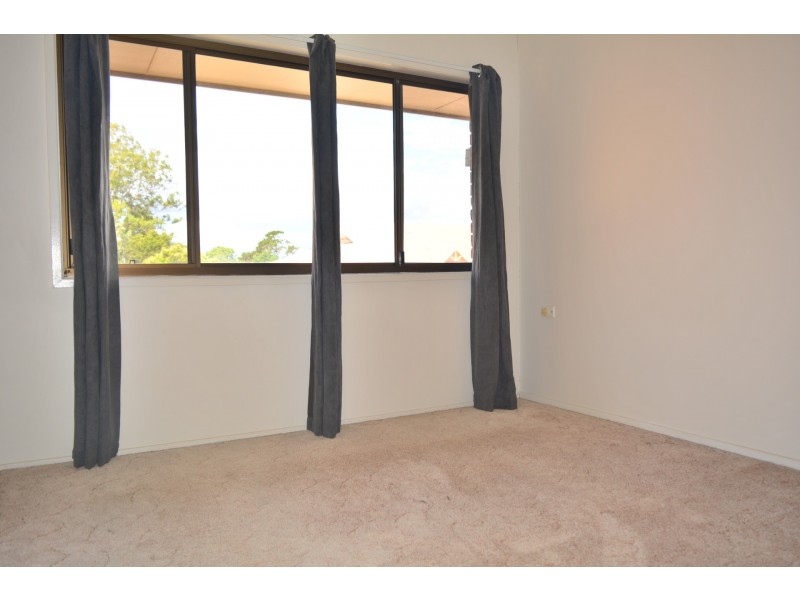 11/369 Margaret Street, Newtown QLD 4350