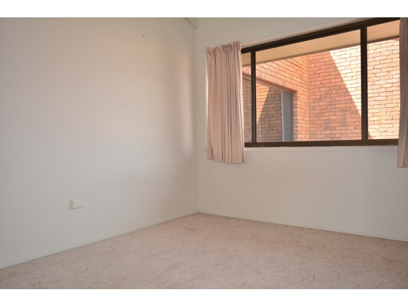 11/369 Margaret Street, Newtown QLD 4350