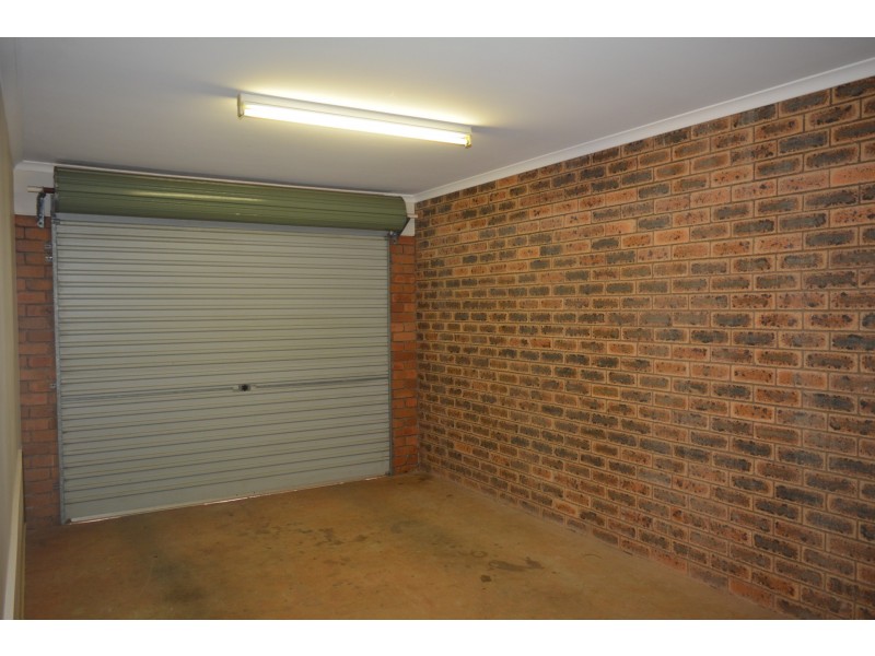 11/369 Margaret Street, Newtown QLD 4350