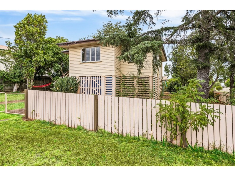 130 North Street, North Toowoomba QLD 4350