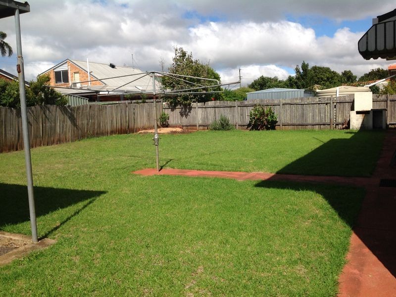 10 Dumba Street, Toowoomba QLD 4350