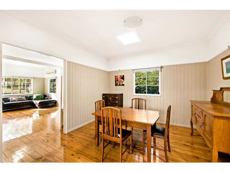 64 Alford Street, Mount Lofty QLD 4350