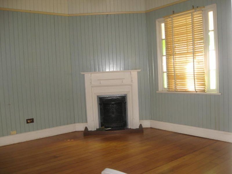 10 Herries Street, Toowoomba QLD 4350