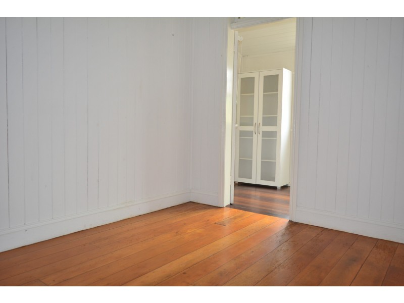 10 Herries Street, Toowoomba QLD 4350