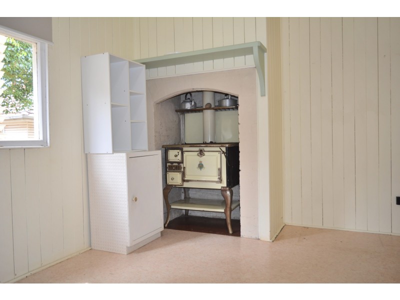 10 Herries Street, Toowoomba QLD 4350