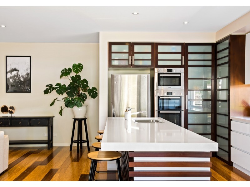 8 Brimblecombe Drive, Middle Ridge QLD 4350