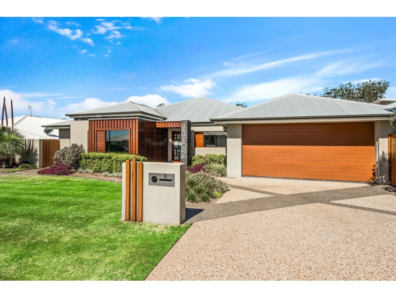 8 Brimblecombe Drive, Middle Ridge QLD 4350