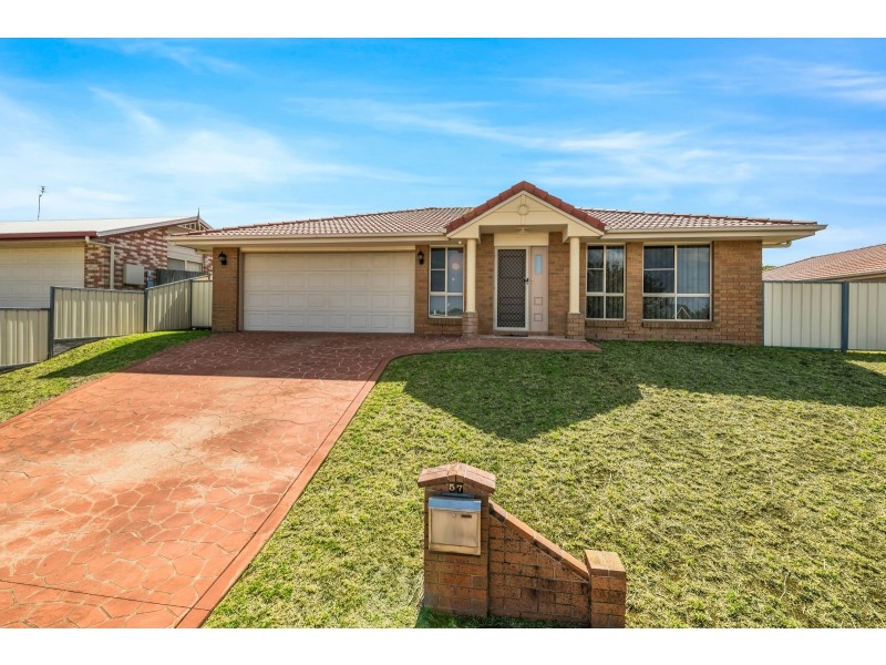 57 Broadfoot Street, Kearneys Spring QLD 4350
