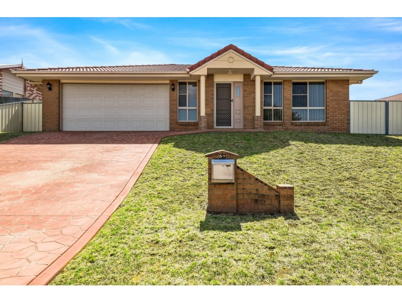 57 Broadfoot Street, Kearneys Spring QLD 4350