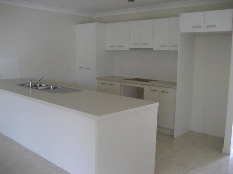 6 Paperbark Drive, Glenvale QLD 4350