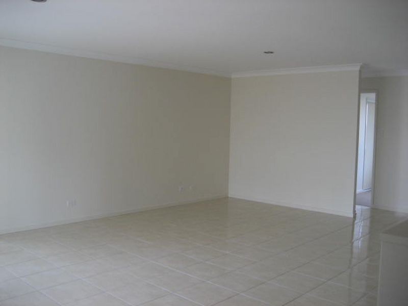 6 Paperbark Drive, Glenvale QLD 4350