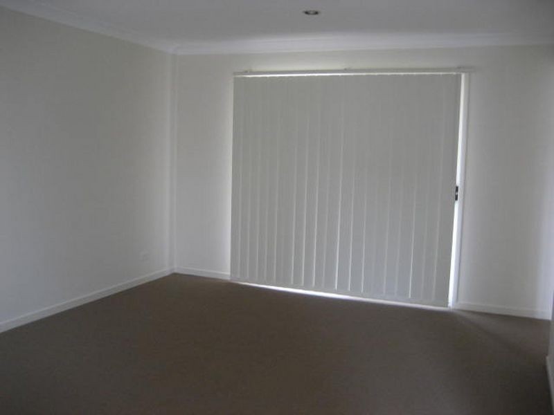 6 Paperbark Drive, Glenvale QLD 4350