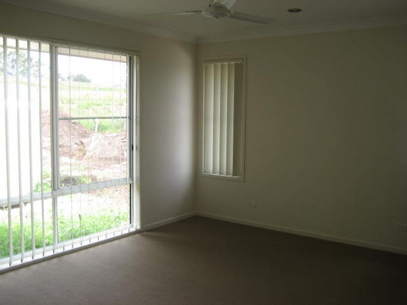 6 Paperbark Drive, Glenvale QLD 4350