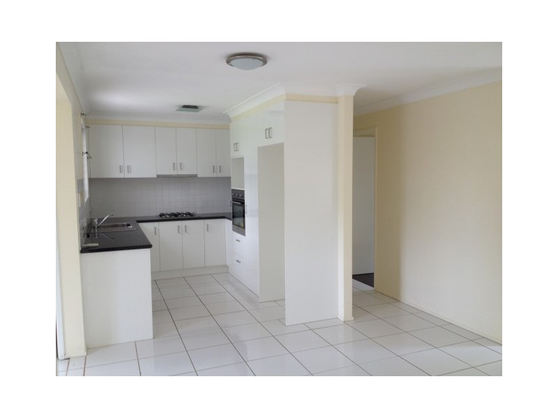 120 Hogg Street, Wilsonton QLD 4350