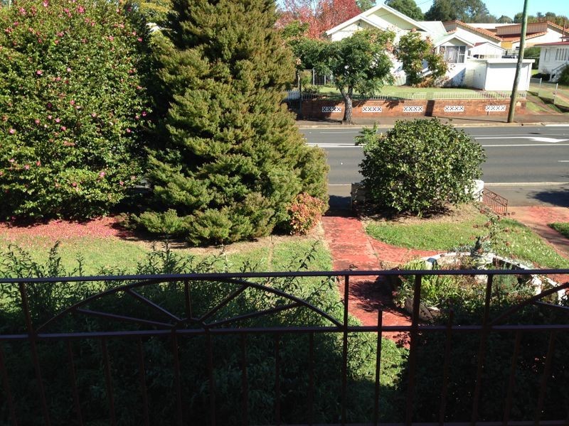 110 West Street, South Toowoomba QLD 4350