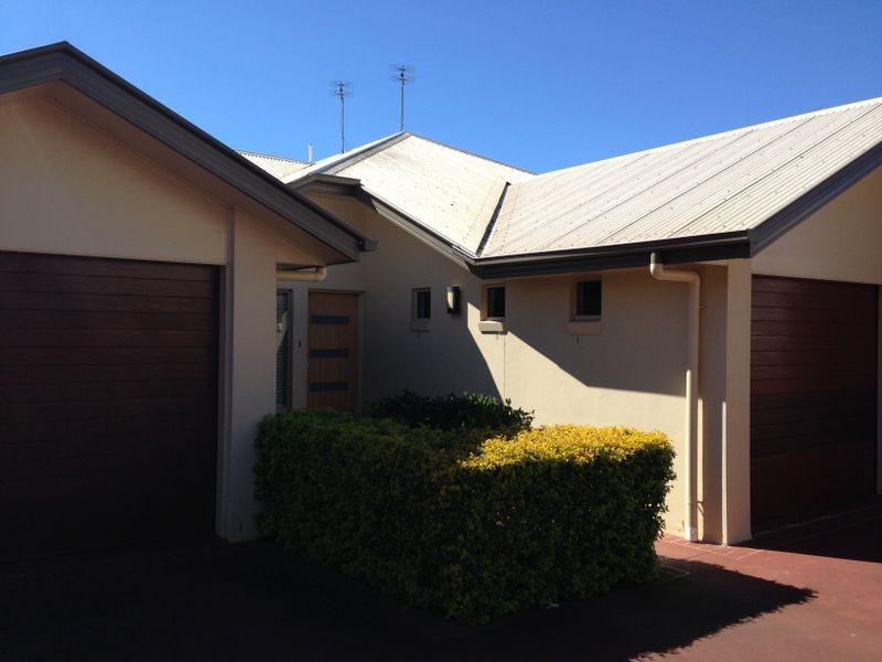 3/16 Anzac Avenue, Newtown QLD 4350