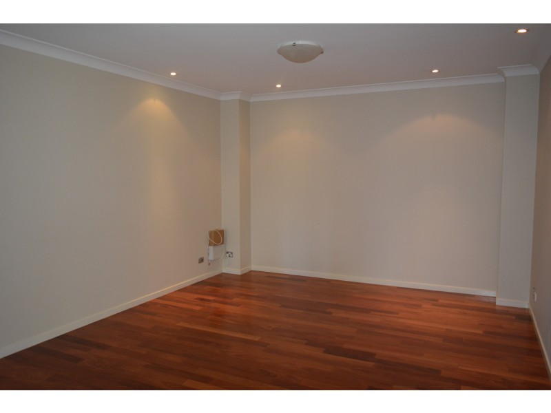 14/4B Herries Street, East Toowoomba QLD 4350