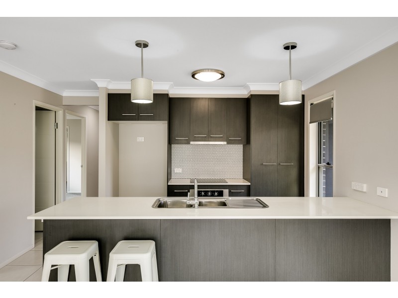 1/213 New England Highway, Harlaxton QLD 4350